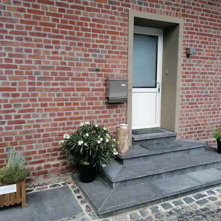 Gaestezimmer Bergerhof - Ankommen Und Wohlfuehlen Neuss Exterior photo